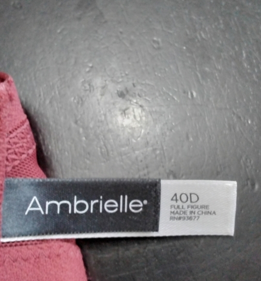 NEW Ambrielle' Blood Red Embroidered Roses Bra     Size 40D - Picture 8 of 8